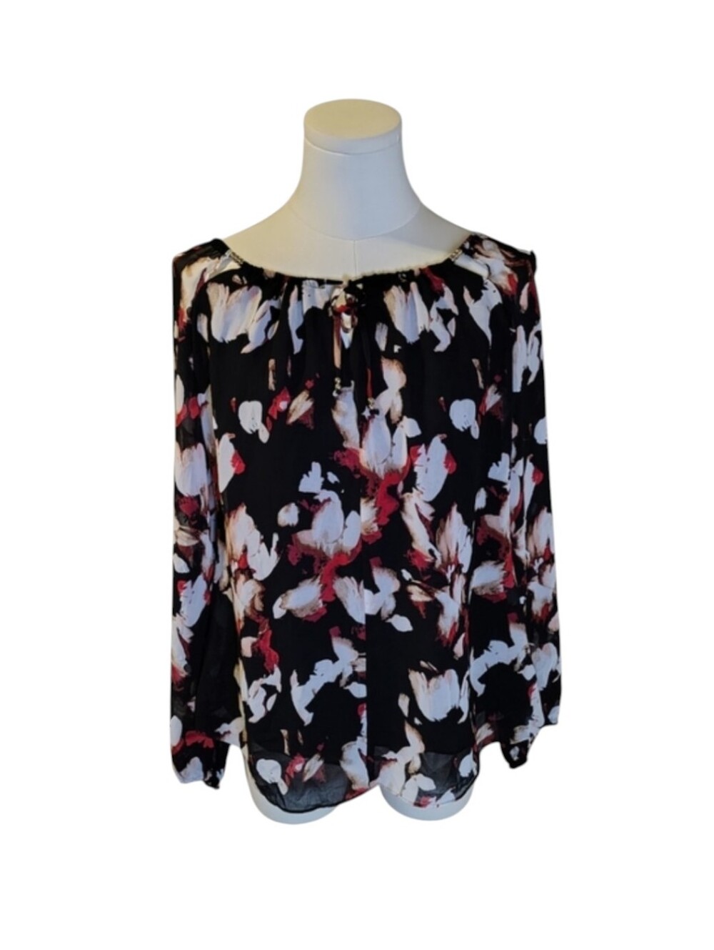 White House Black Market Red Black Floral Blouse With Cut Out Gold Beads Size 10